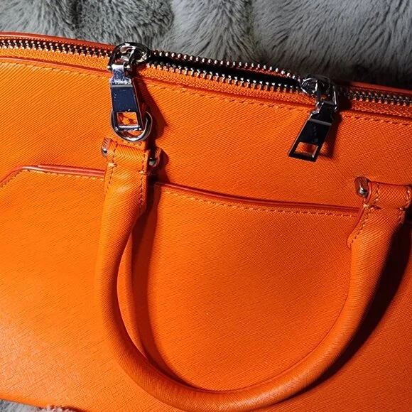 Zara zippered bright Orange purse - Picture 9 of 9